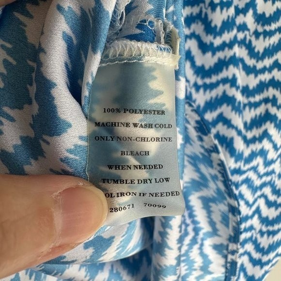 ANN TAYLOR Petites Turquoise Blue Chevron Sleeveless Ladies  Blouse, 4P - Picture 4 of 7